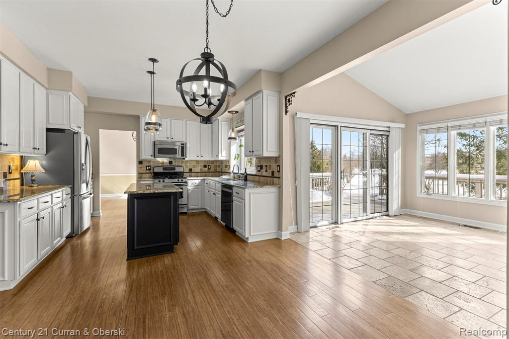 48369 Wadebridge Drive, Canton, MI 48187 — Photo 24