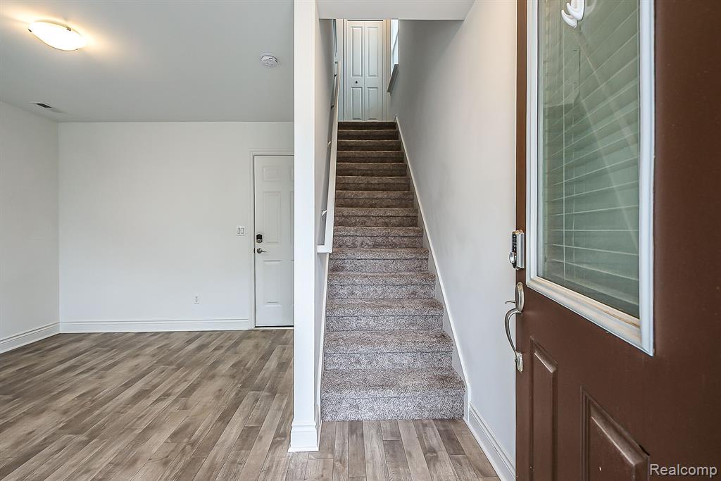 587 ANNE Avenue, Brighton, MI 48116 — Photo 3