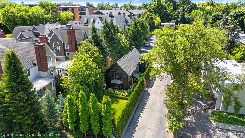 711 Maple Hill Lane, Birmingham, MI 48009 — Photo 39