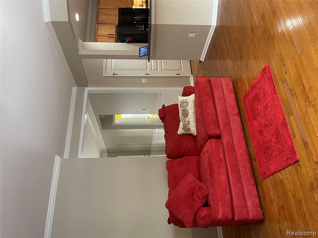26530 Higgins Way, Brownstown, MI 48134 — Photo 8