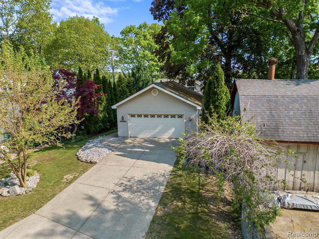 7028 Terrell Street, Waterford, MI — Photo 13