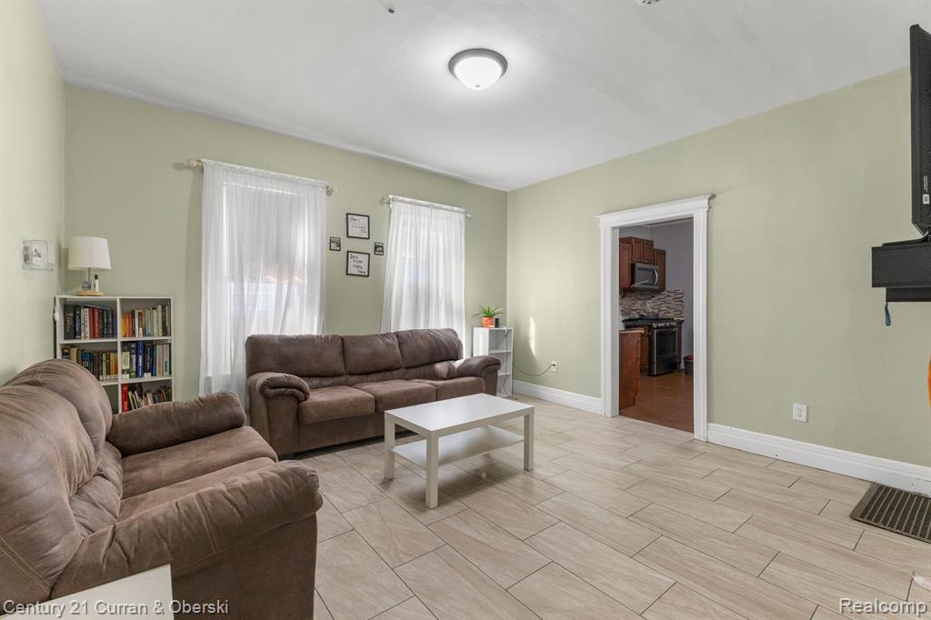 9182 LAFAYETTE Boulevard, Detroit, MI 48209 — Photo 11