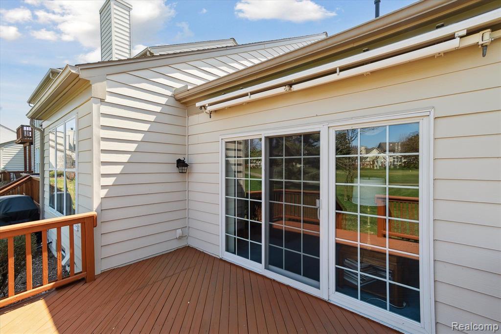 39472 EDGEWATER Drive, Northville, MI 48168 — Photo 40