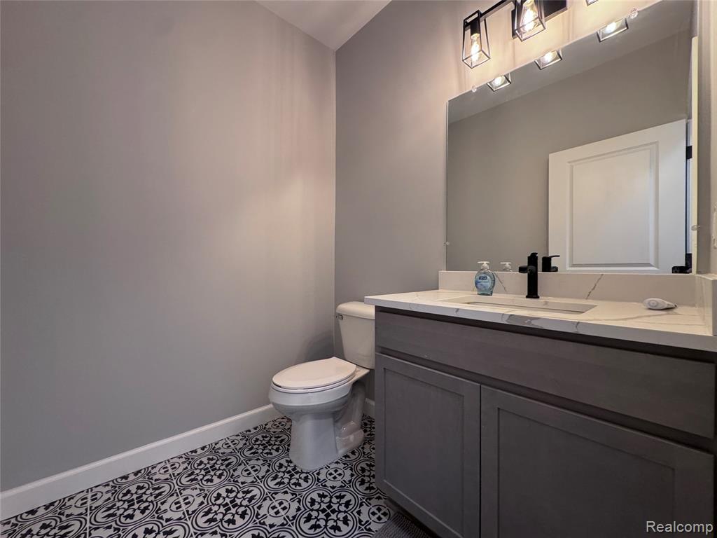 6149 Woodridge Lane, Grand Blanc, MI 48439 — Photo 12
