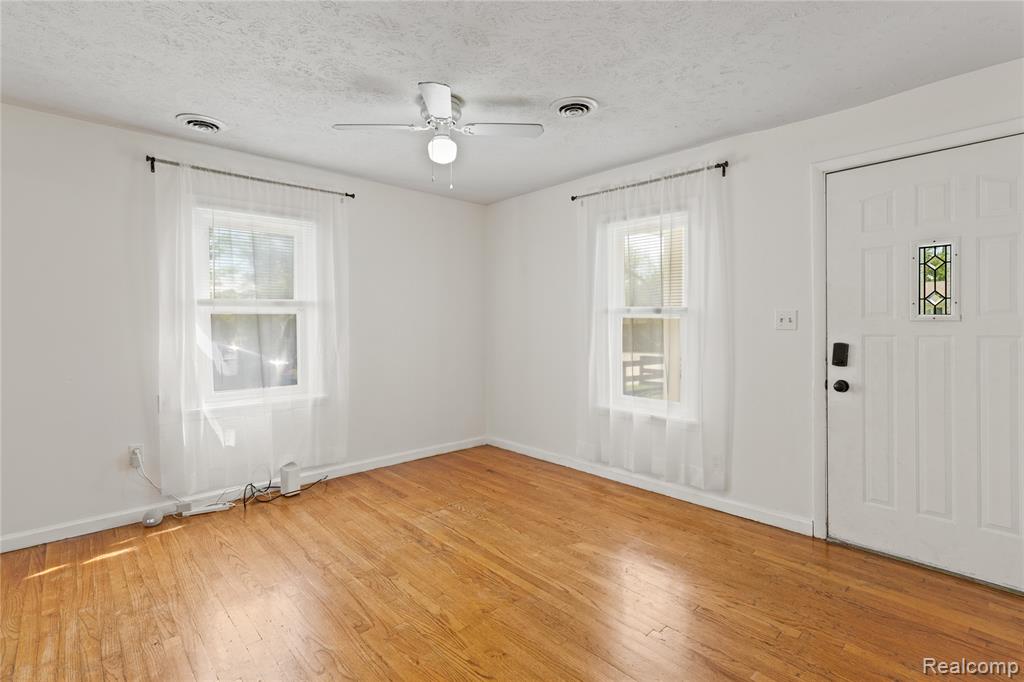 2171 Bradley Avenue, Ypsilanti, MI 48198 — Photo 7
