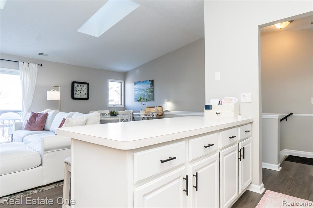 352 Pinewood Drive, Plymouth, MI 48170 — Photo 7