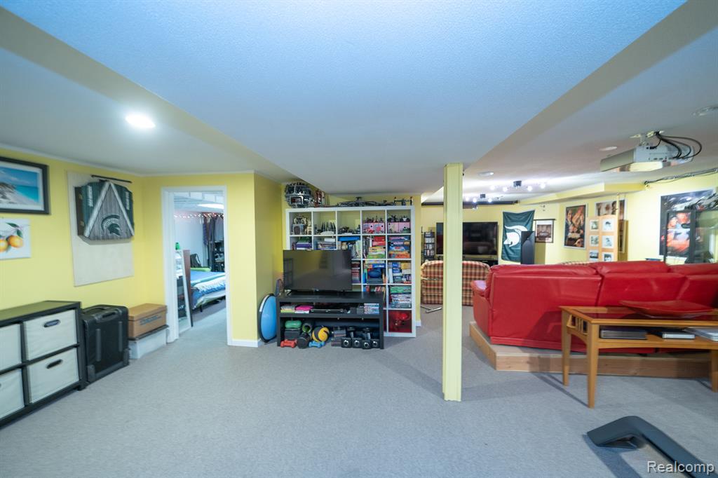 24729 SARAH FLYNN, Novi, MI — Photo 81