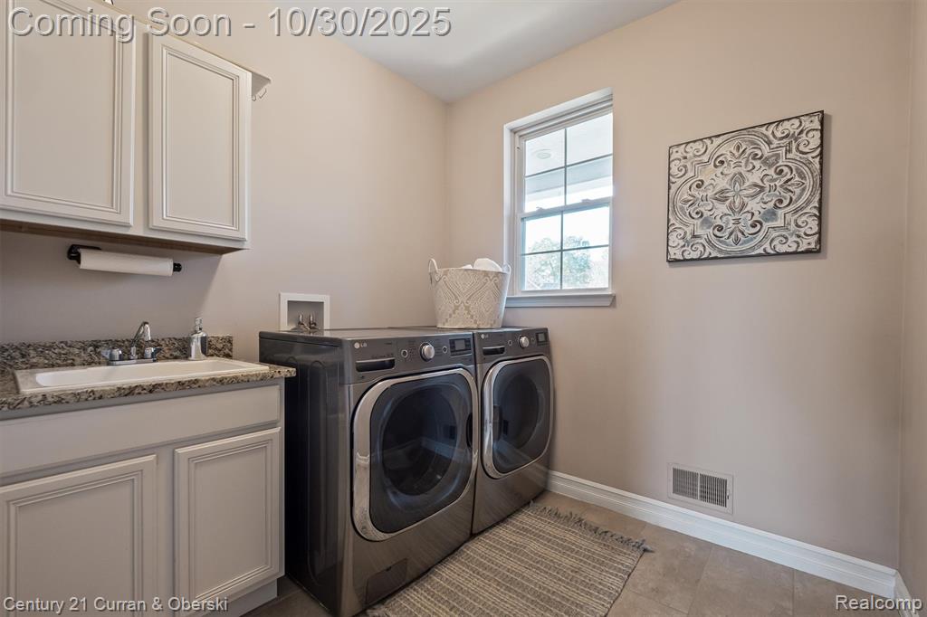 50499 Cottonwood Court, Plymouth, MI 48170 — Photo 32