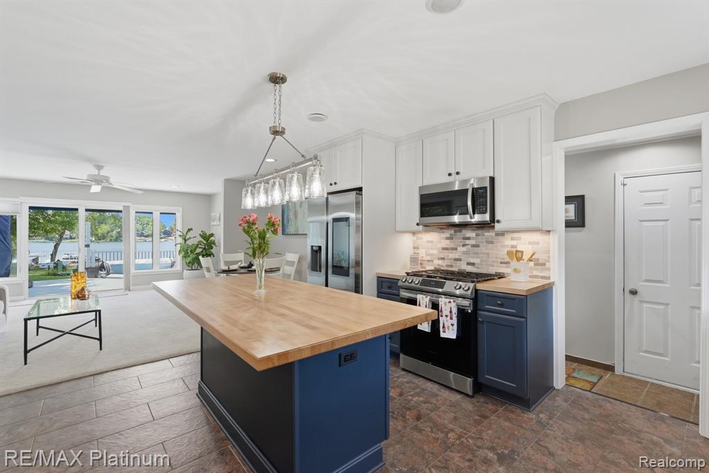 1612 S Hughes Road, Brighton, MI 48114 — Photo 5