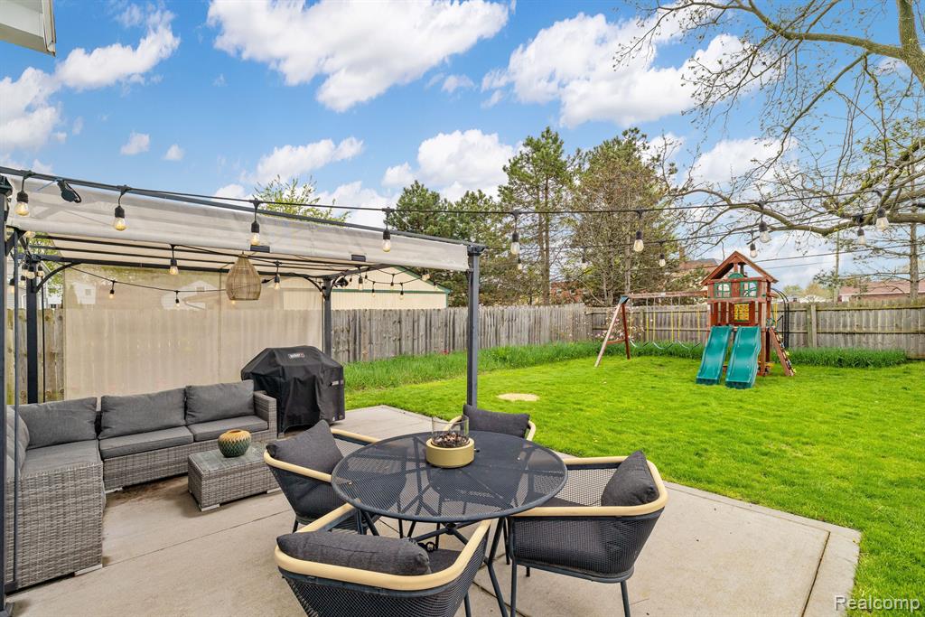 50926 Clay Street, New Baltimore, MI 48047 — Photo 52