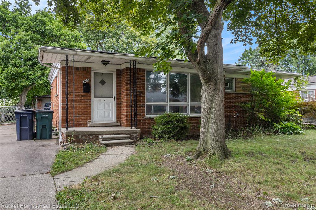 915 Englewood Avenue, Royal Oak, MI 48073 — Photo 3