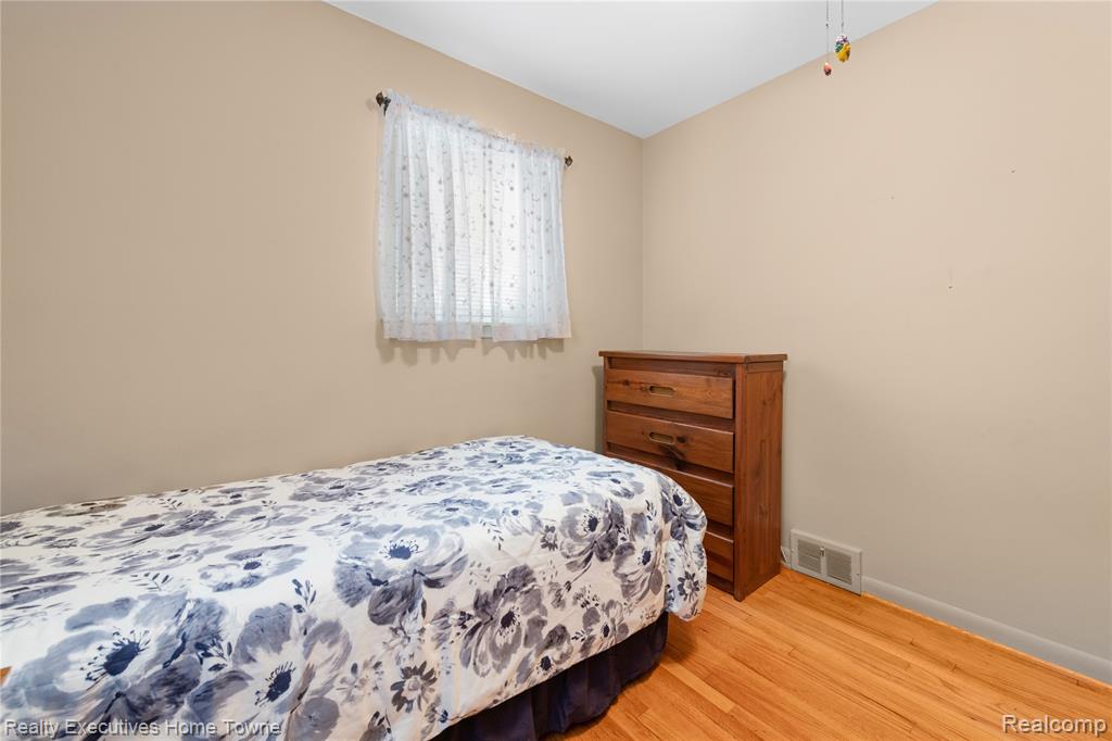 4611 E 13 Mile Road, Warren, MI 48092 — Photo 14