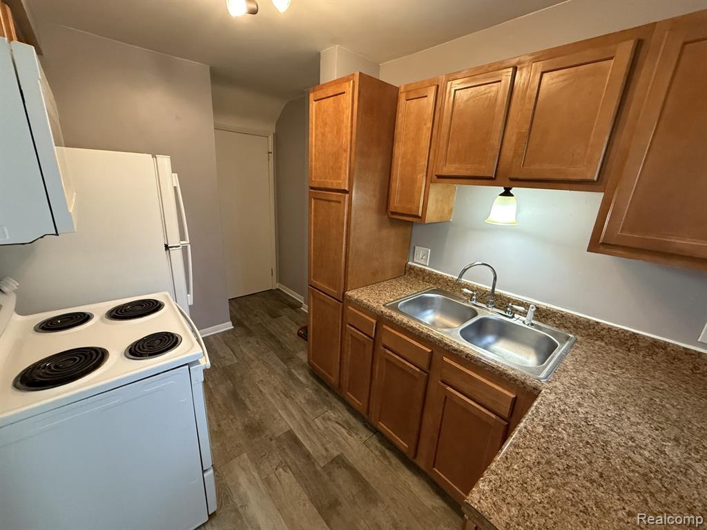 24414 W Chicago, Redford, MI 48239 — Photo 5