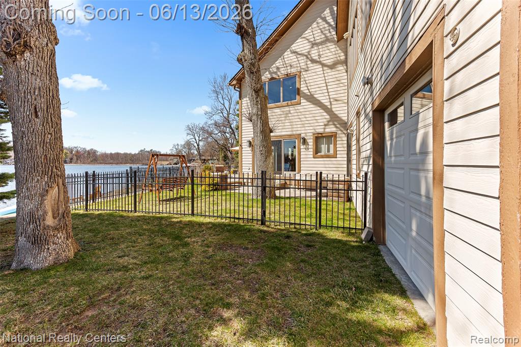1100 Clearwater Boulevard, White Lake, MI — Photo 68