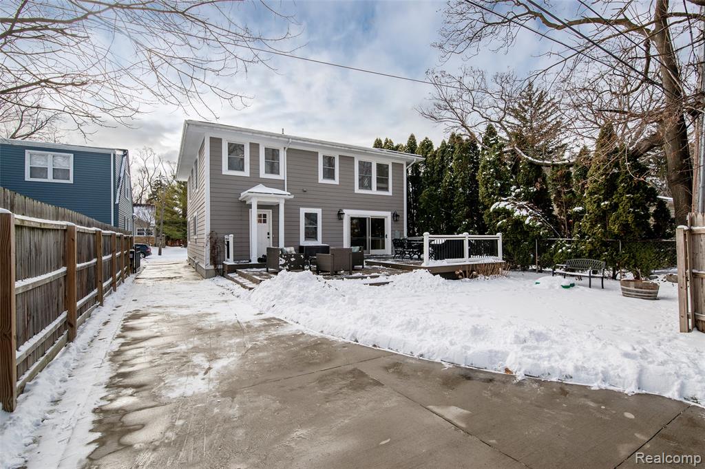 422 Walnut Avenue, Royal Oak, MI 48073 — Photo 8