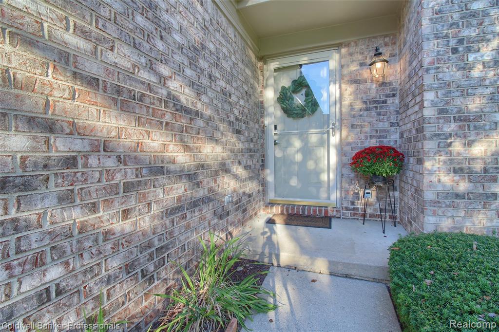 4281 Hunters Circle W, Canton, MI 48188 — Photo 4