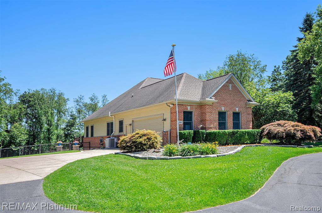 4090 ROLLING ACRES DRIVE, Hartland, MI 48353 — Photo 43