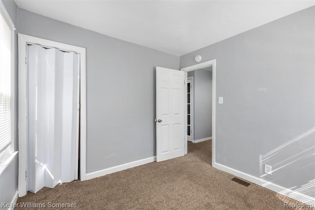 8082 Packard Avenue, Warren, MI 48089 — Photo 10