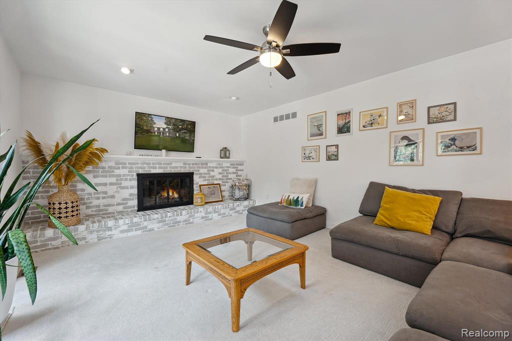 21378 Summerside Court Court, Northville, MI 48167 — Photo 13