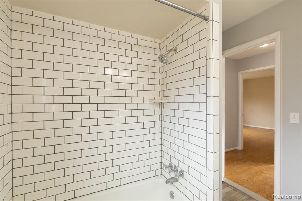 495 Miller Avenue, Apt. 104, Rochester, MI 48307 — Photo 16