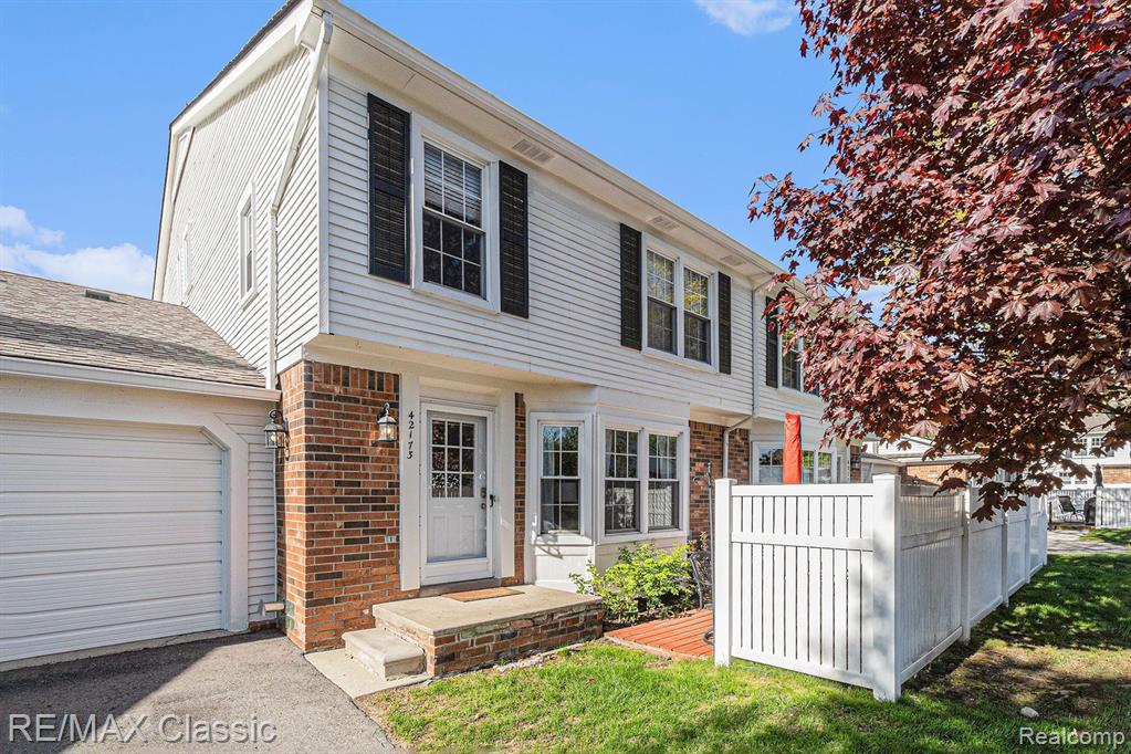 42173 OLD POND Circle, Plymouth, MI 48170 — Photo 4