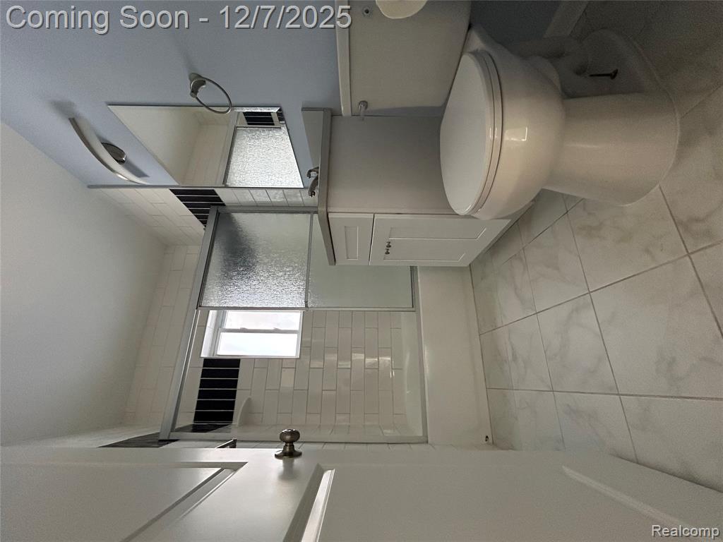 2488 Willow Beach Street, Keego Harbor, MI 48320 — Photo 15