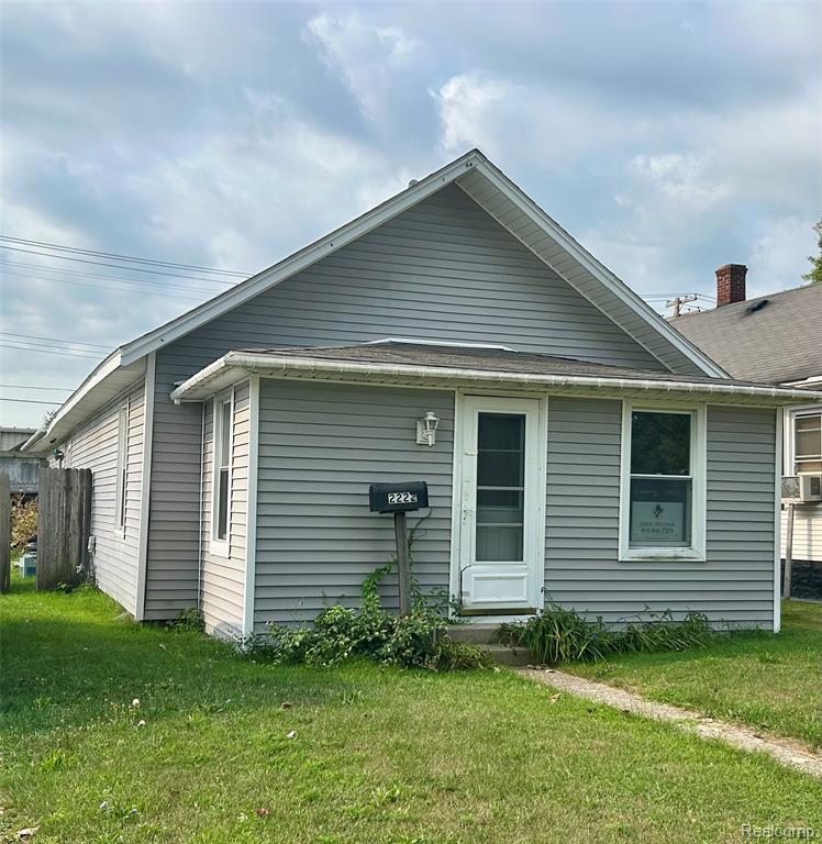 2222 Moak Street, Port Huron, MI 48060