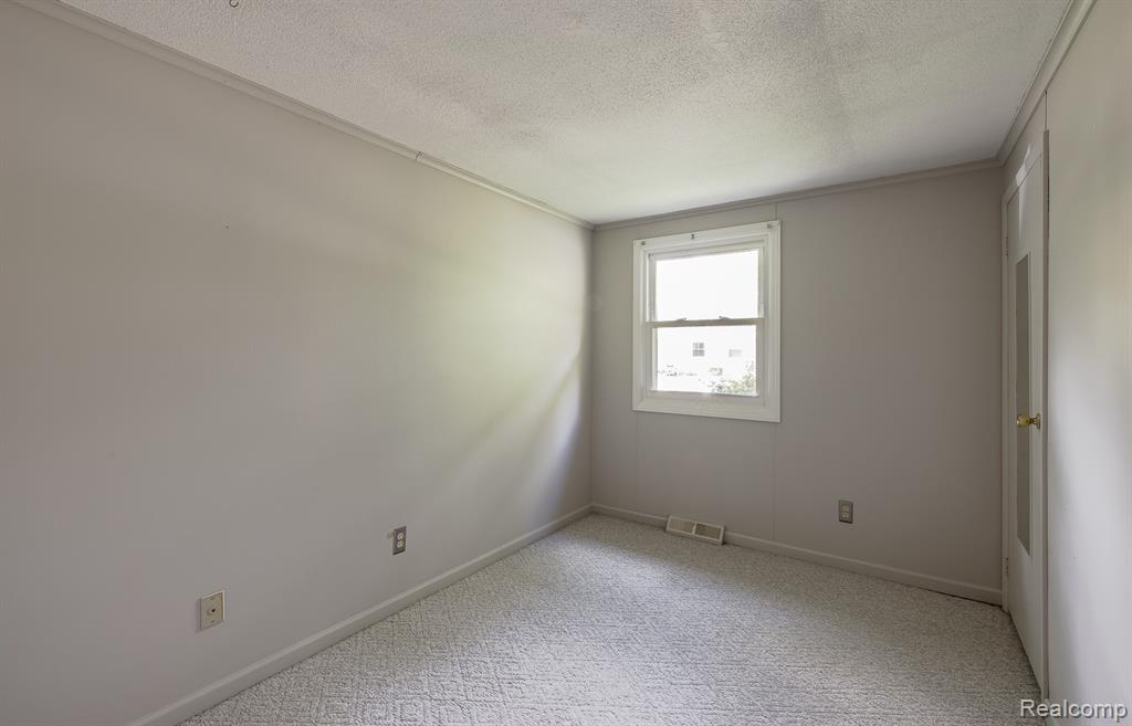 9171 Holmes Street, White Lake, MI — Photo 16