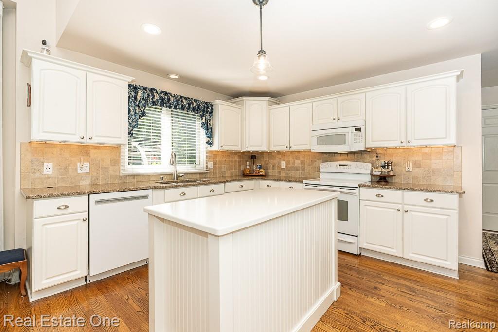 6615 Chatham Circle, Rochester Hills, MI 48306 — Photo 22