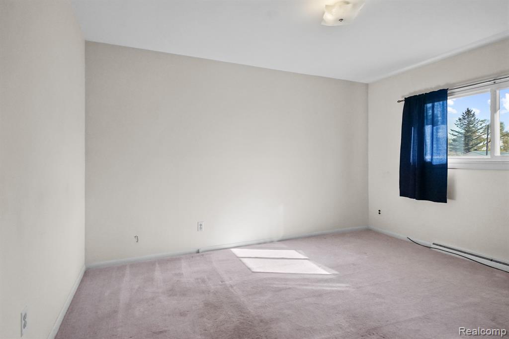 4318 Moonlight Drive, Holly, MI 48442 — Photo 14