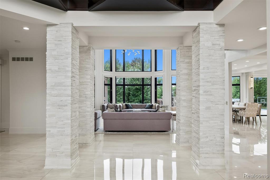 21165 Bridle Run, Northville, MI 48167 — Photo 4