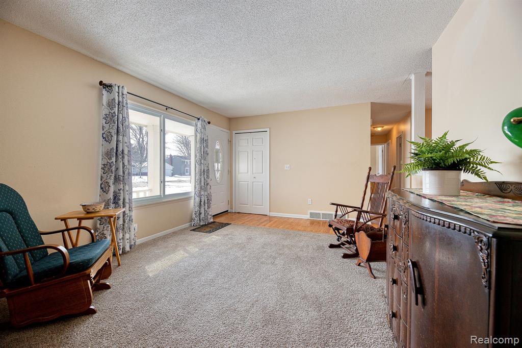 5123 MILL WHEEL Drive, Grand Blanc, MI 48439 — Photo 5