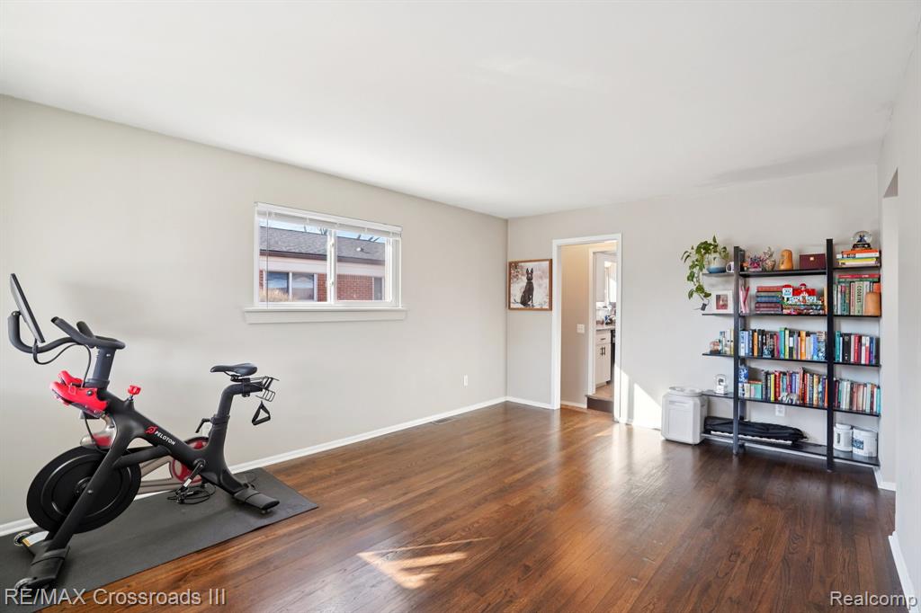 5578 Grindley Park Street, Dearborn Heights, MI 48125 — Photo 8