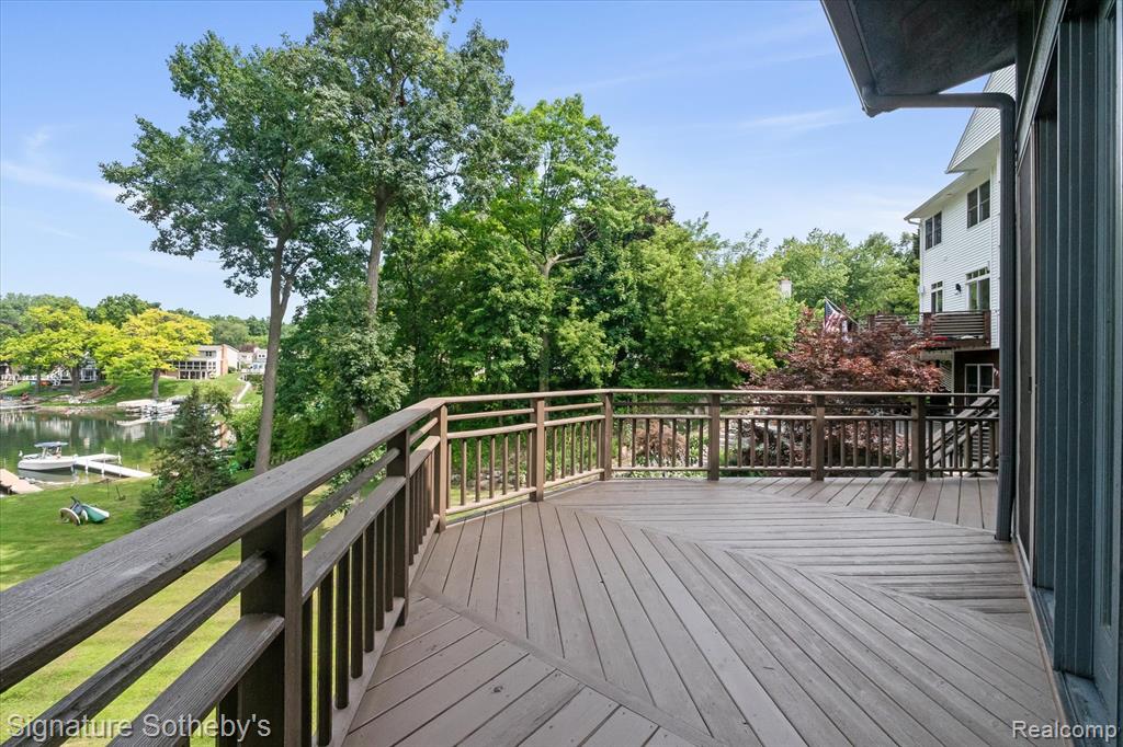 1745 Ridge Road, White Lake, MI 48383 — Photo 34