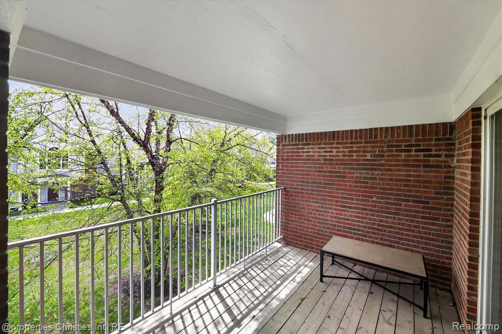 16773 Carriage Way, Northville, MI 48168 — Photo 41