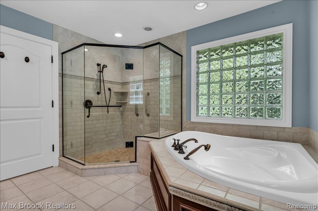 6287 Thorncrest Drive, Bloomfield Hills, MI 48301 — Photo 43