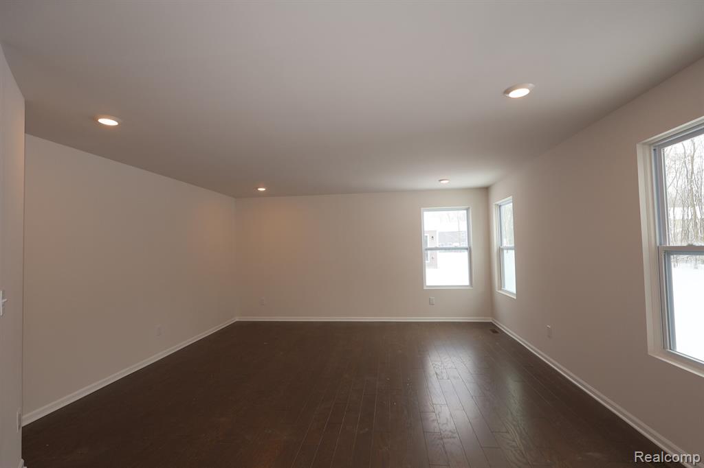 4238 Cedar Lane, Grand Blanc, MI 48439 — Photo 3