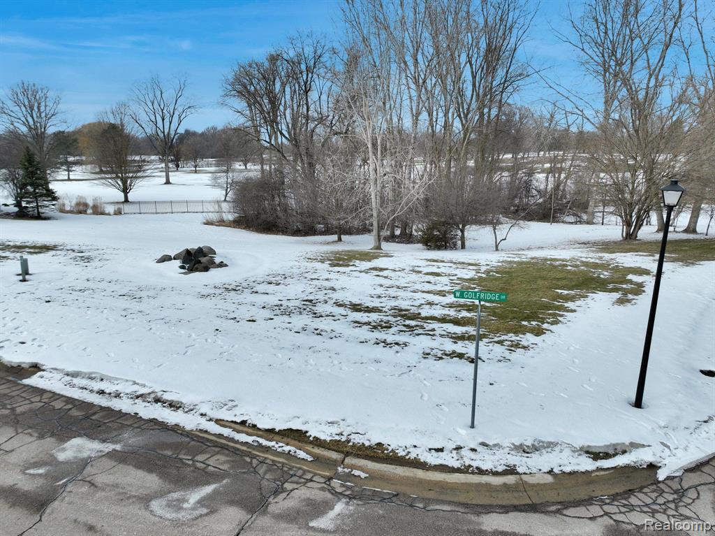 6247 W GOLFRIDGE Drive, East Lansing, MI 48823 — Photo 13