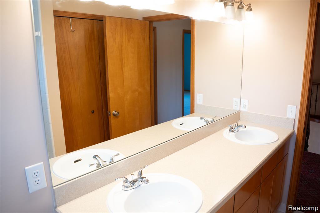 6651 Arlington Drive, West Bloomfield, MI — Photo 52