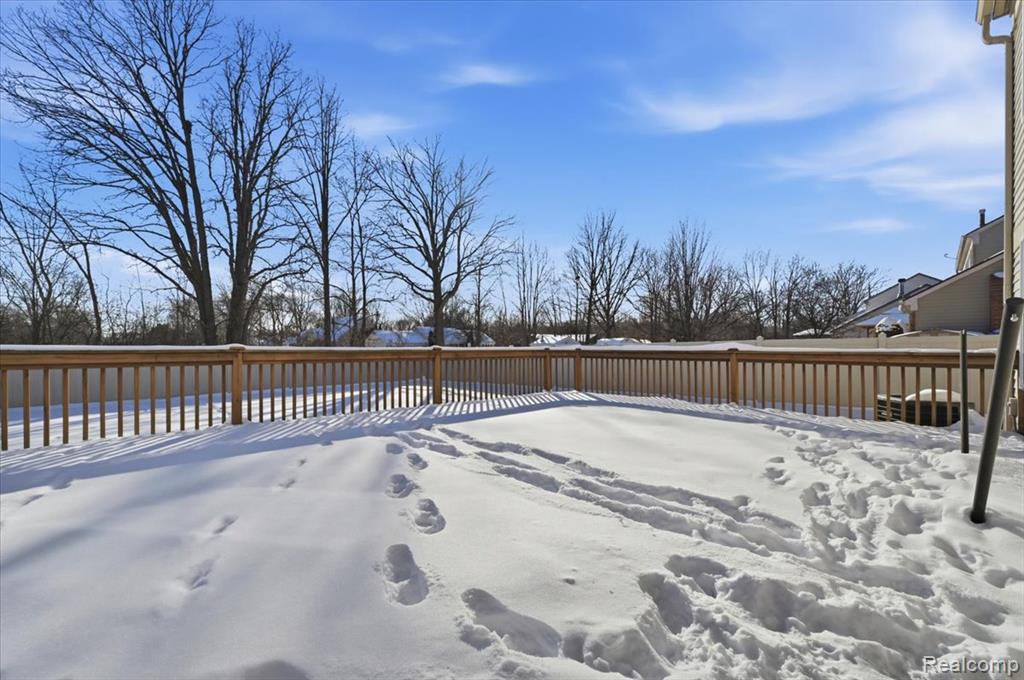 44569 GREENBRIAR Court, Belleville, MI 48111 — Photo 51