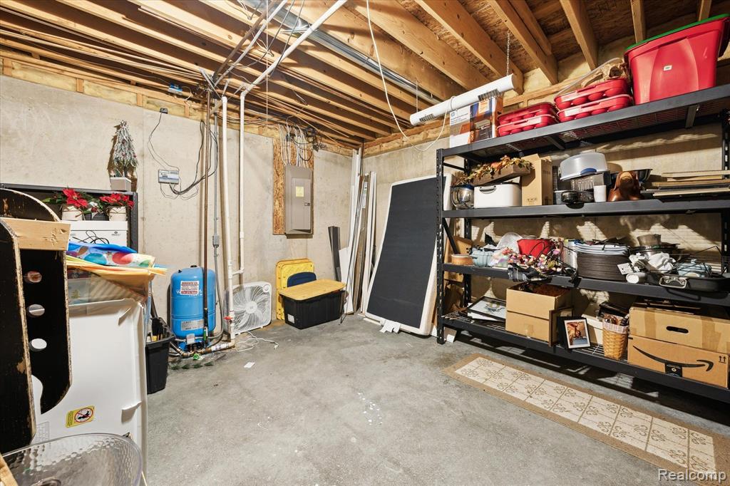 5817 CARTER, Howell, MI 48843 — Photo 34
