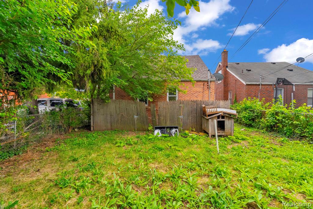 15275 Eastburn Street, Detroit, MI 48205 — Photo 22