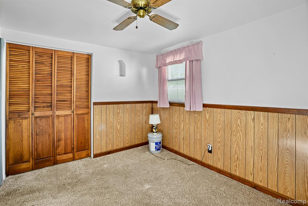 6154 Roberta Street, Burton, MI 48509 — Photo 18