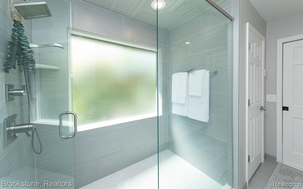 4780 CIDER HILL Drive, Rochester, MI 48306 — Photo 35