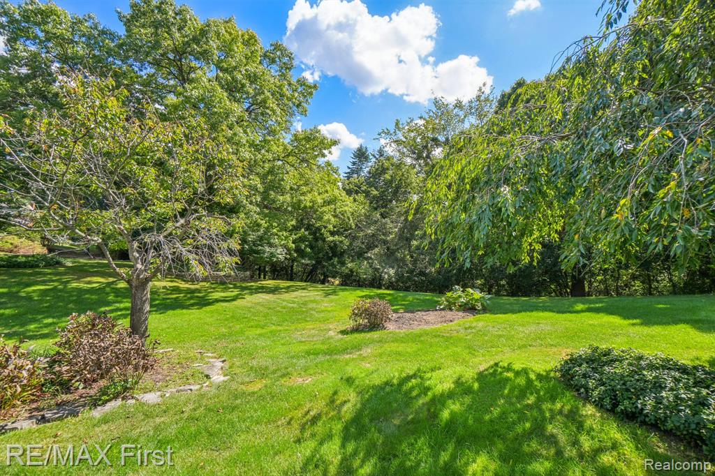 4415 Chisholm Trail, Bloomfield Hills, MI 48301 — Photo 51