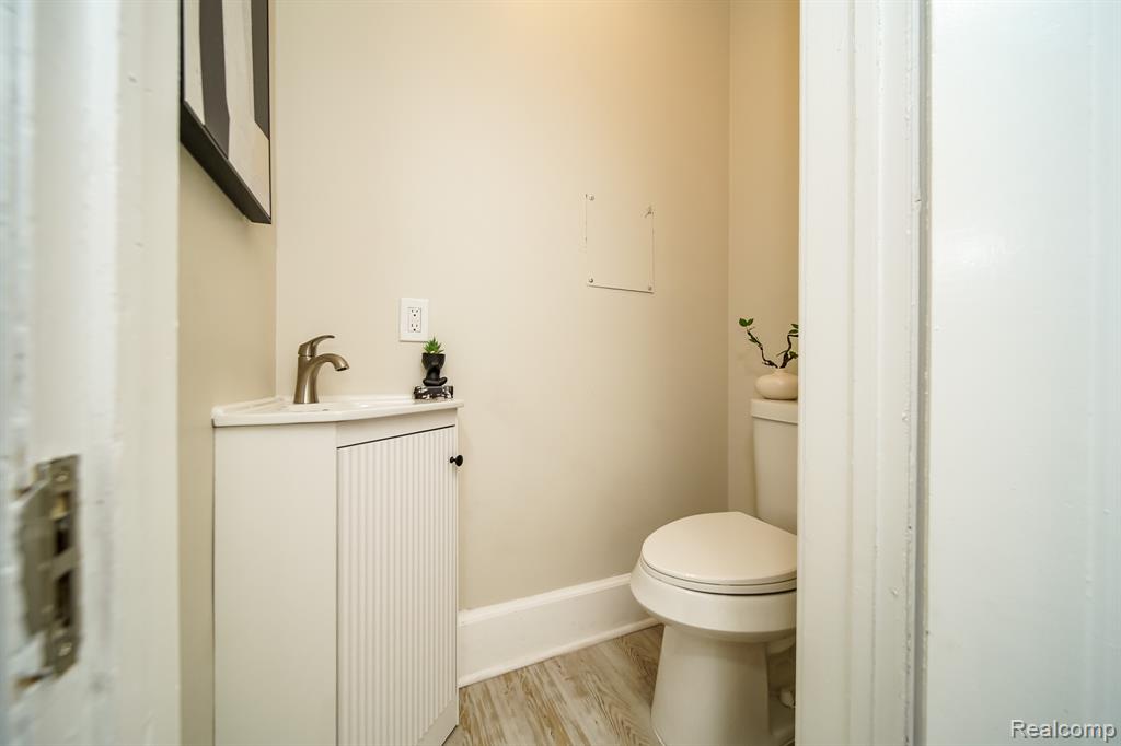 11399 Seminole, Redford, MI 48239 — Photo 28