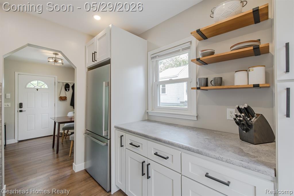 2831 Watkins Lake Road, Waterford, MI 48328 — Photo 12