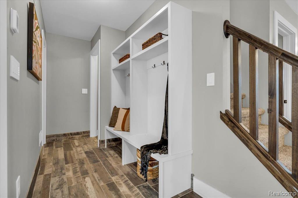 705 WHITCOMB Avenue, Royal Oak, MI 48073 — Photo 18