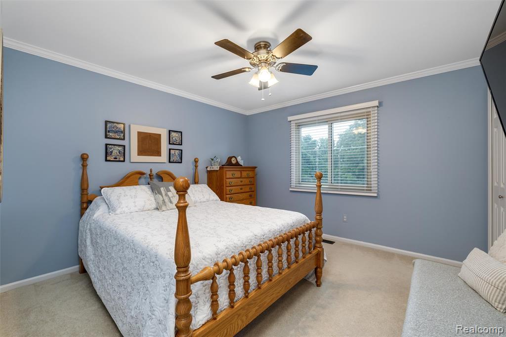 57694 Hidden Timbers Drive, South Lyon, MI 48178 — Photo 32
