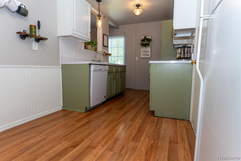 5221 HIGHLAND SHORE Drive, Flushing, MI 48433 — Photo 7